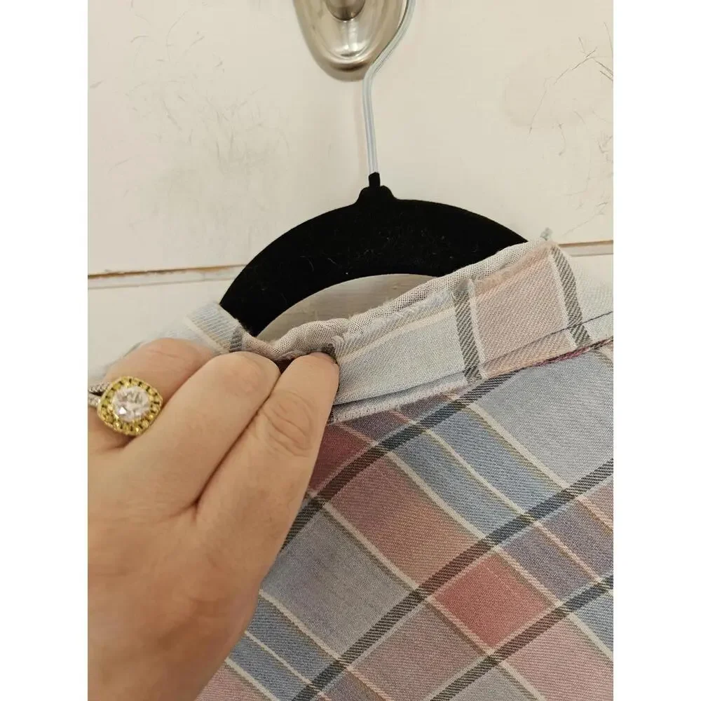 Thrashed Vintage Wrangler medium blue white & mauve snap button up shirt - Picture 7 of 8